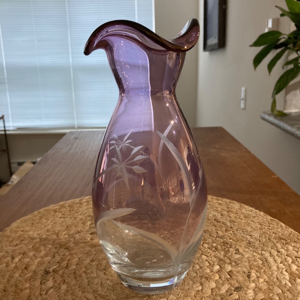 Vase - Picture 3 of 3